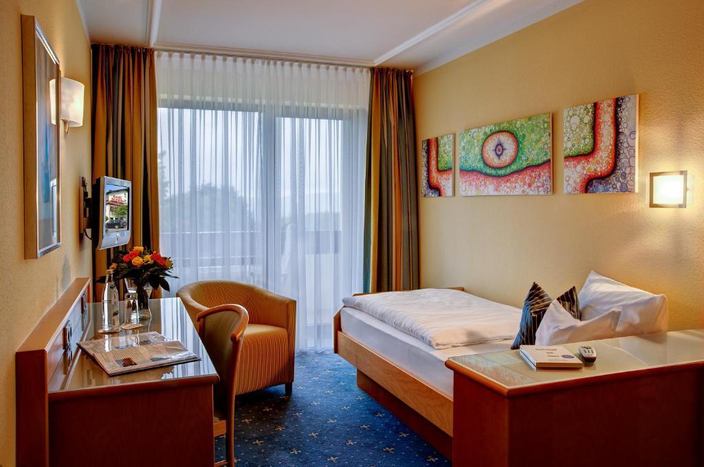 Hotel Schmitt Garni Monchberg  Room photo